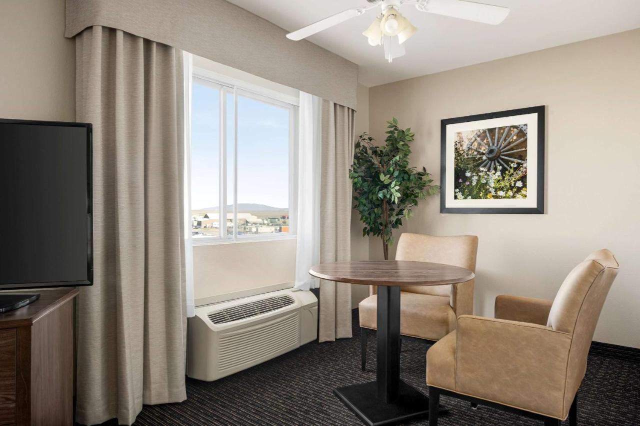 Hotel Baymont By Wyndham Rawlins Extérieur photo