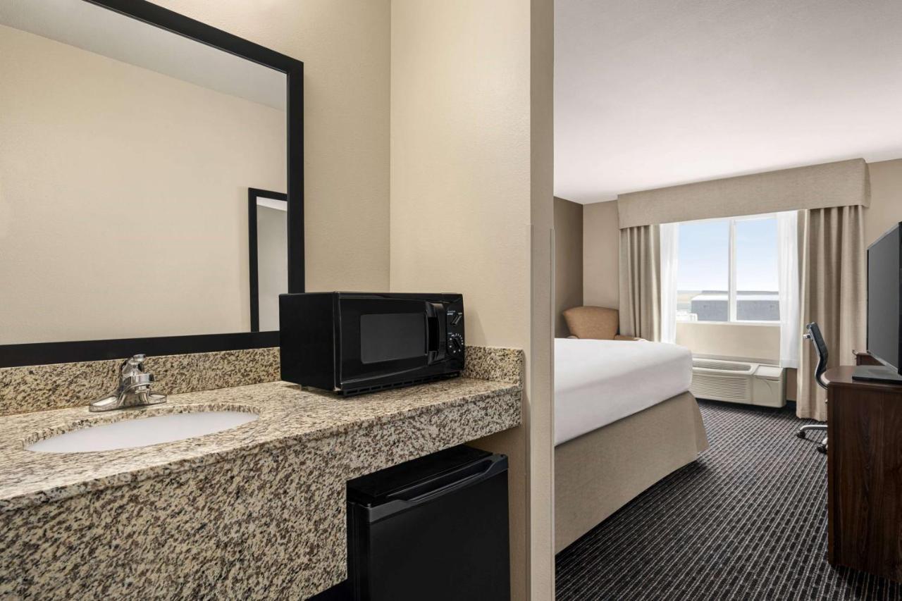 Hotel Baymont By Wyndham Rawlins Extérieur photo